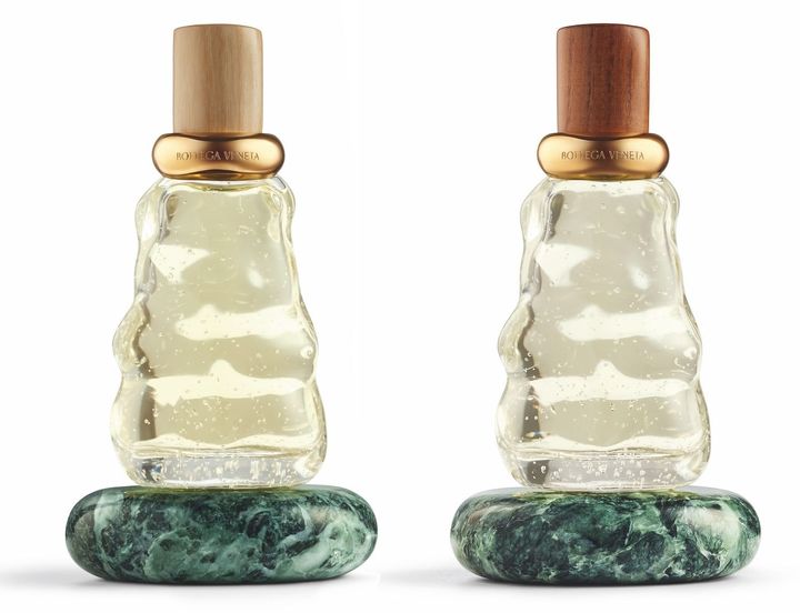 フレグランスコレクション〈左から〉アクア・サレ、デジャ・ミニュイ 各100ml 各￥70,400（ともに11月20日発売）