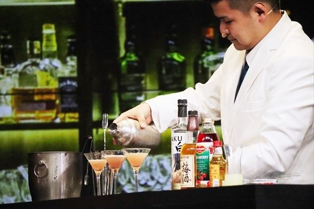 2nd Stageでは「新しい一歩を踏み出すお客様への一杯」を創作