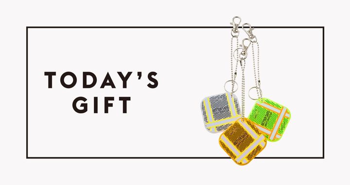 〈ANAheim〉のリフレクターチャーム