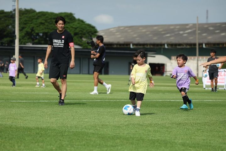 画像1: JFAユニクロサッカーキッズ in タイ