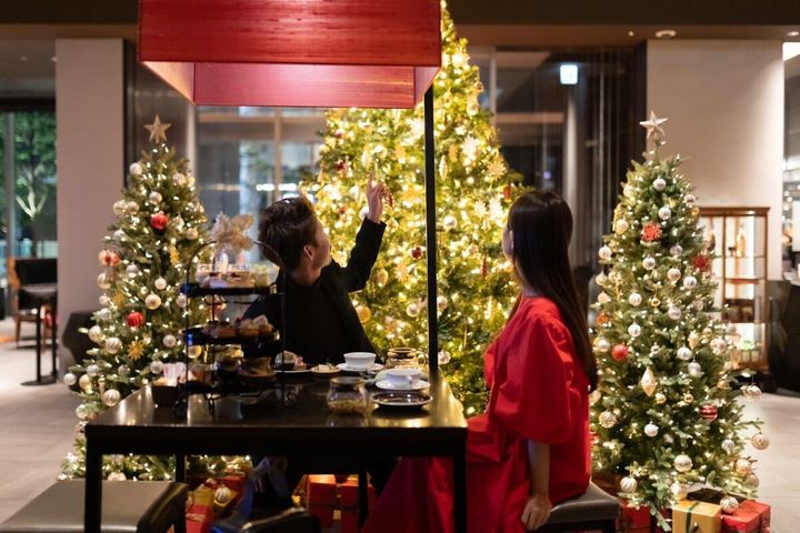 クリスマスアフタヌーンティーを楽しむひととき2