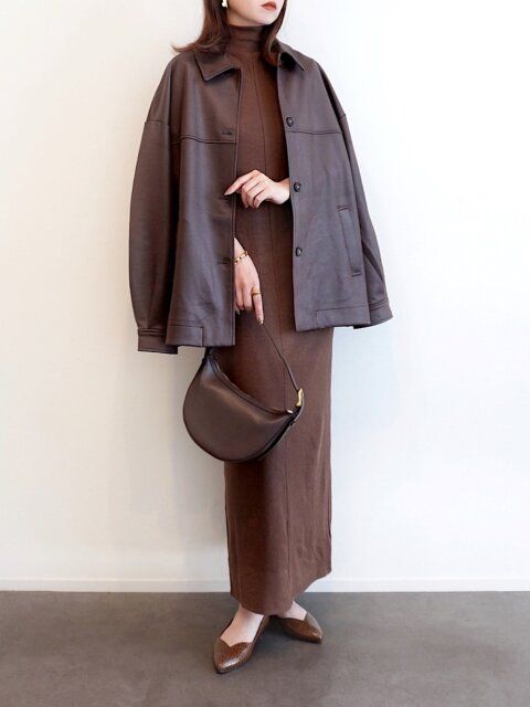 2025冬アウター着こなし上品ブラウンの洗練見えワントーンコーデ