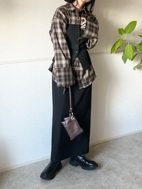 Style②ストラップなしで軽やかなメリハリを