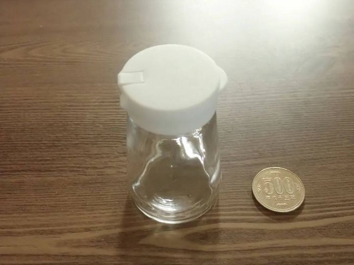 DAISO(ダイソー)：調味料入れ(50mL)