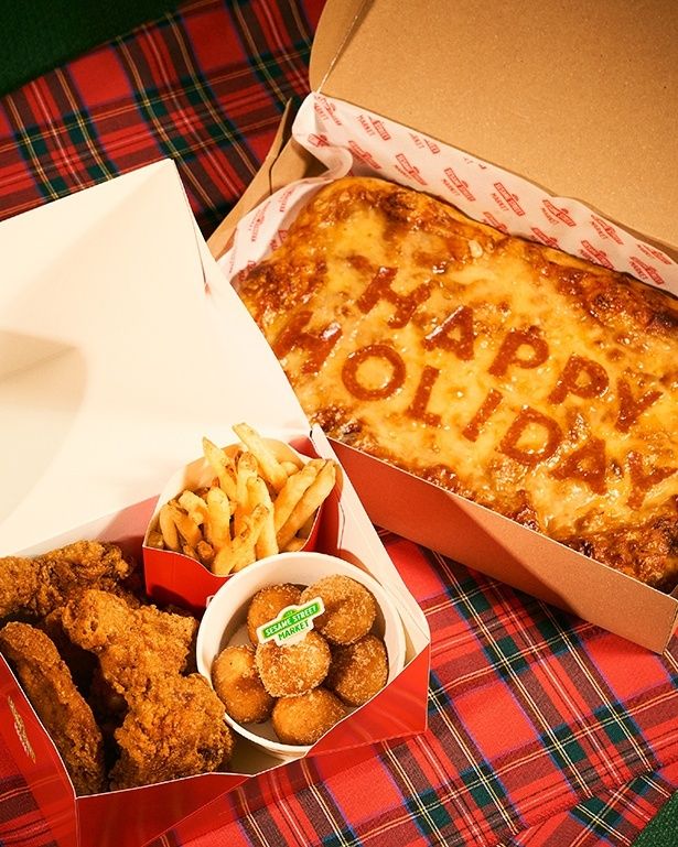 「エルモセット＆パーティーピザボックス（2人前）※テイクアウト限定」(4860円)