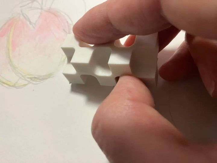 Seria(セリア)：消しゴム カドケシ ミディアム