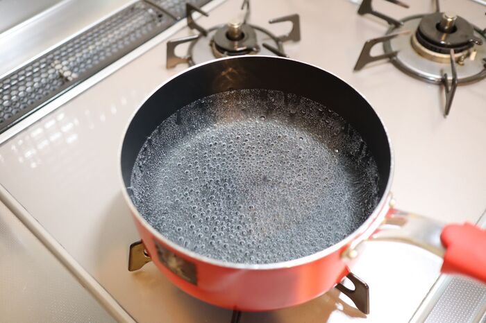 【検証】グレープフルーツが秒で“つるん”とむける！？噂のテクを試してみたら⇨速攻でつるつるの実が味わえた！