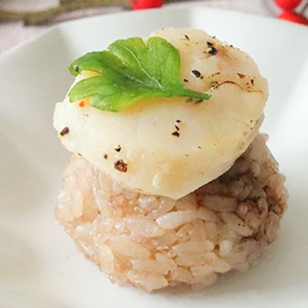 手鞠わさび葉寿しうめもり×マユミリオン氏。洋風テイストの小粋なパリ手鞠寿しを発売