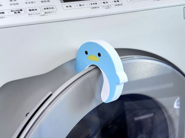 日常生活の中に無数にある、名前もつかないほどの細かい家事。そんな“名もなき家事”の負担を少しでも軽減してくれるアイテムが、ダイソーにはいろいろあります。今回は名もなき家事をラクにする便利グッズを5つご紹介します。