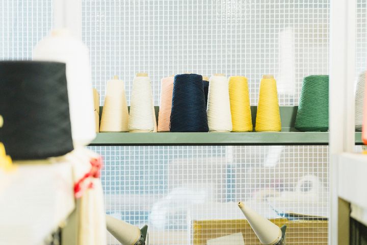 欲しいのは上質なニット！《NARU FACTORY》のフェアアイルニットの秘密を紐解く、11の質問 【もの作りの場を訪ねて｜FUDGE dig.】