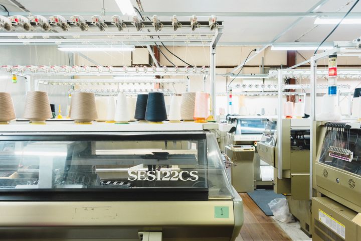 欲しいのは上質なニット！《NARU FACTORY》のフェアアイルニットの秘密を紐解く、11の質問 【もの作りの場を訪ねて｜FUDGE dig.】