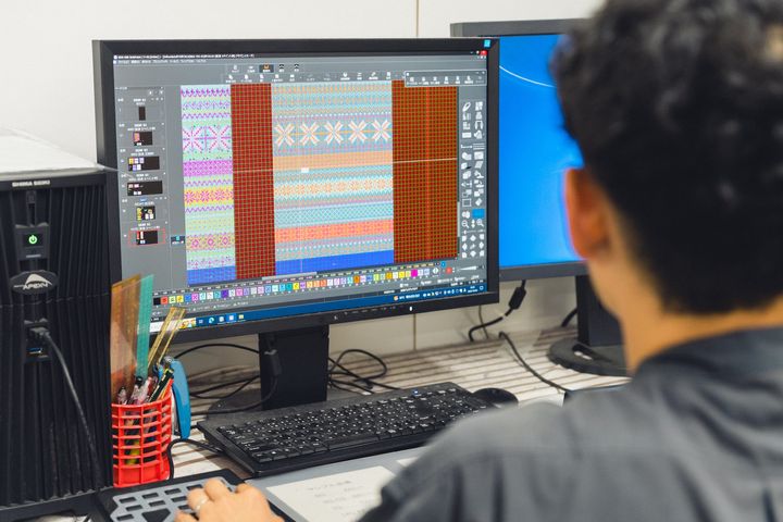 欲しいのは上質なニット！《NARU FACTORY》のフェアアイルニットの秘密を紐解く、11の質問 【もの作りの場を訪ねて｜FUDGE dig.】