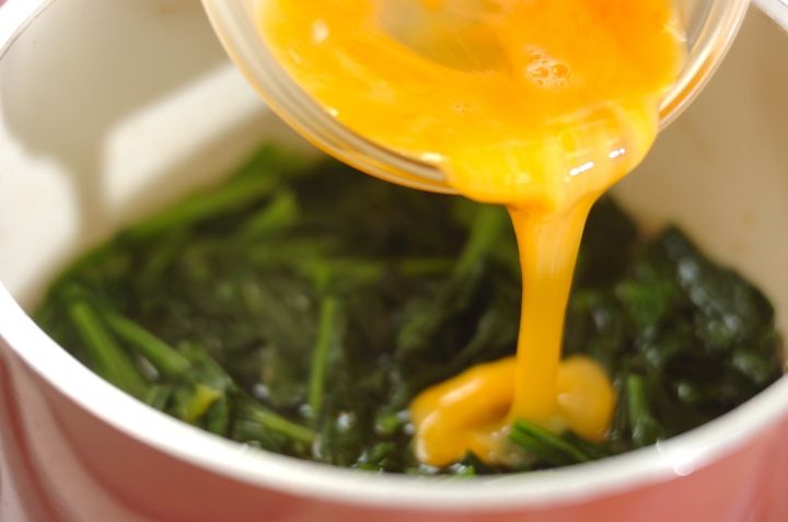 ホウレン草と卵の洋風卵とじの作り方2