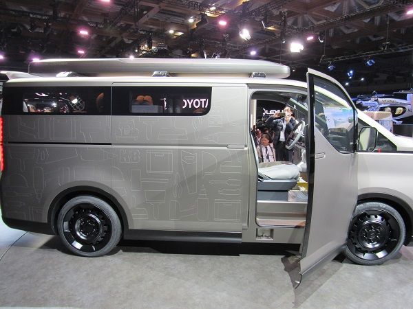 【車中泊の防寒対策】持ち運びに便利すぎるセラミックヒーターおすすめ5選 