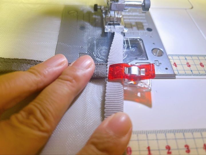 100均リメイク！ペタンコポーチからの、ポケットたっぷり自分サイズポーチに！