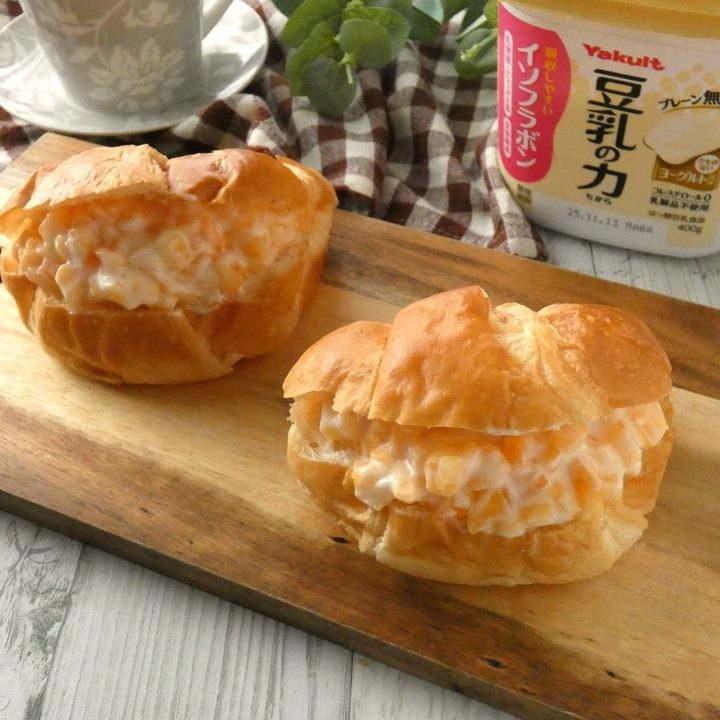 材料3つ！「柿とヨーグルトのクロワッサンサンド」