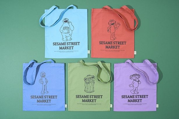 「スケッチトートバッグ」(各2750円)