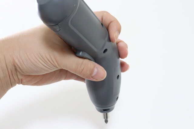 電動ドライバー 動作スイッチ