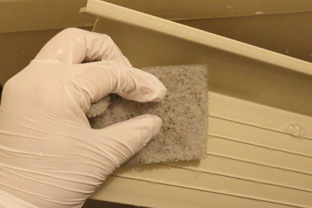 セリアの1day 使い切りバススポンジは細かい部分までしっかり洗える