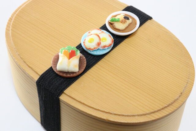 ダイソーのデコパーツ（中華料理）でお弁当バンドアレンジ
