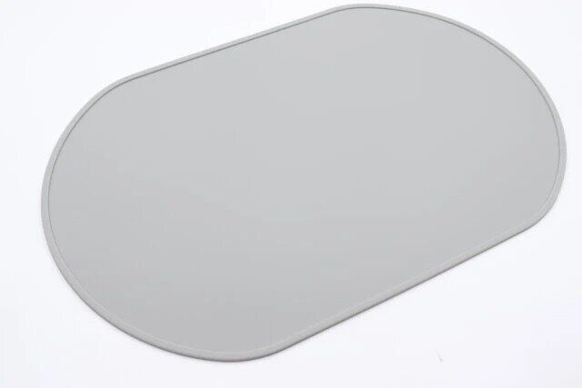 ダイソーのシリコーンランチョンマット 楕円 39.5cm×26.5cm