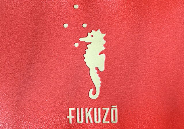 宝島社付録素敵なあの人1月号のフクゾーのストラップつきレザー調ポーチセット4