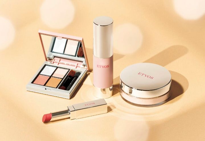 エトヴォス 2025年 ホリデー限定品