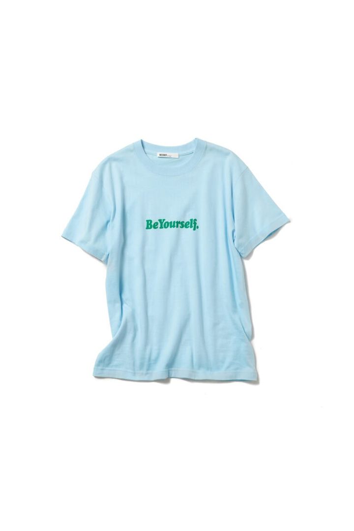 Tシャツ¥5,500／ニードバイヘリテージ（ゲストリスト）