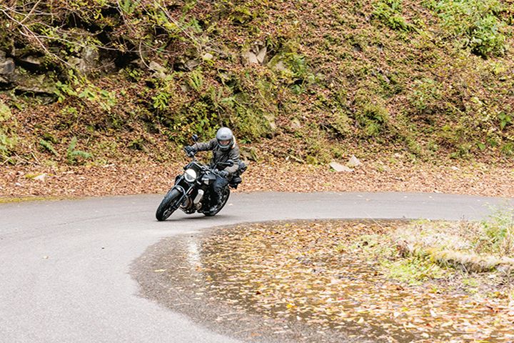 凍結・冷え対策も！冬のバイクツーリングで気をつけたいこと