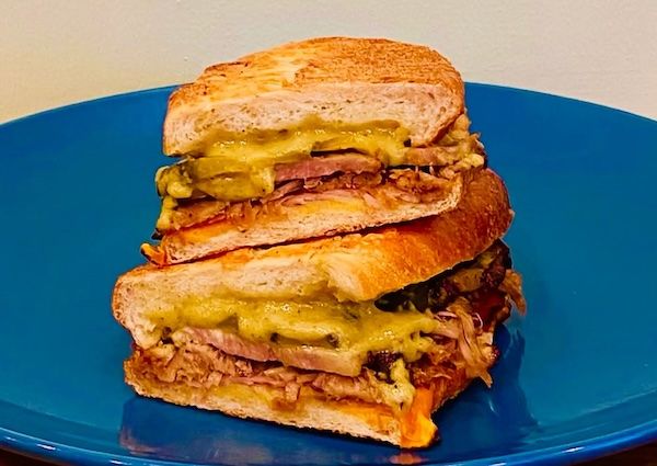 キューバサンド専門店「MOJO STAND」が自宅で焼きたてを楽しめる冷凍パッケージを発売