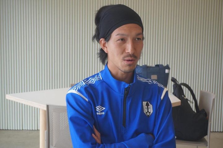 画像: インタビュー取材に応じた小林