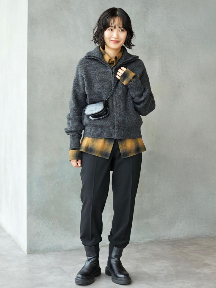 程よいフィット感で上半身がコンパクトにまとまります 出典：StyleHint