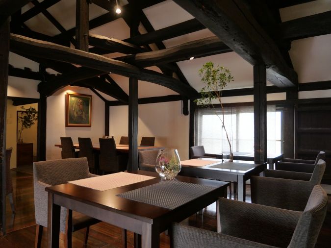 酢RISTORANTE SHOUBUN 内観