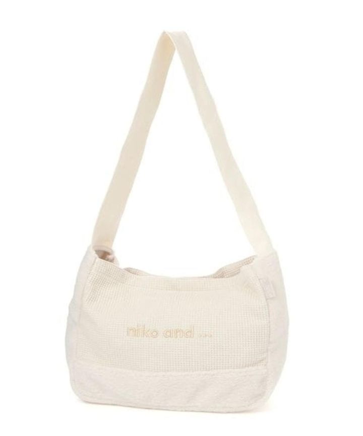 画像1: 出典：and ST