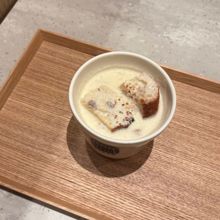 フェルメールの“牛乳を注ぐ女”のスープ