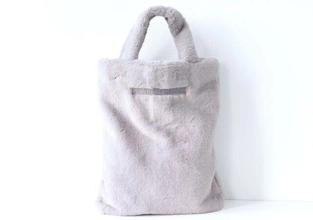 JILL by JILL STUART [ジル バイ ジルスチュアート] ショルダーストラップつき ふわもこファートート