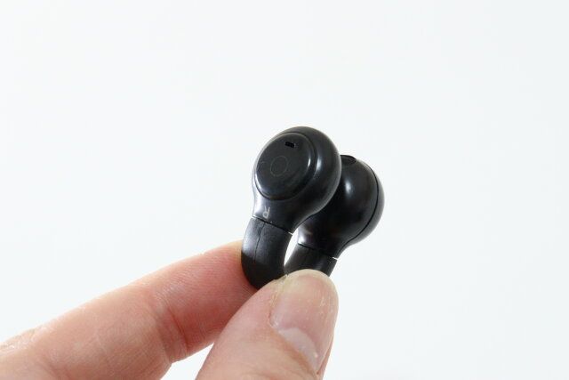 ダイソーのイヤピタッ 完全ワイヤレスステレオイヤホンのタッチセンサー