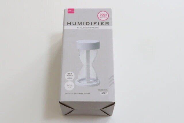 ダイソーのUSB式加湿器（砂時計型）のパッケージ