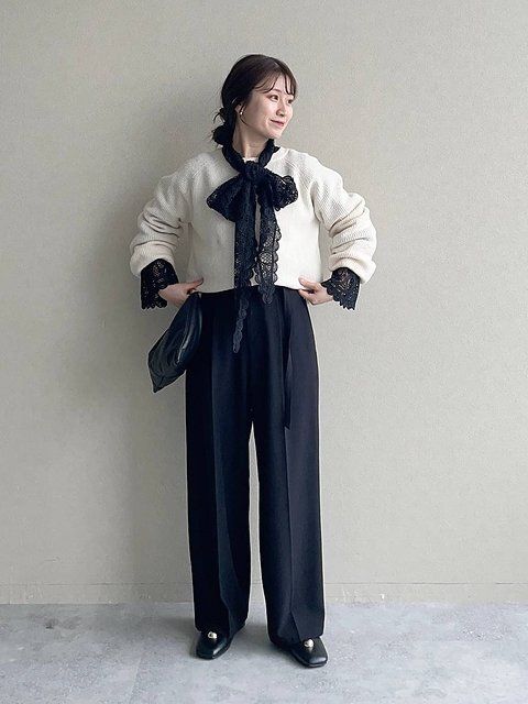 黒ブラウスコーデ2