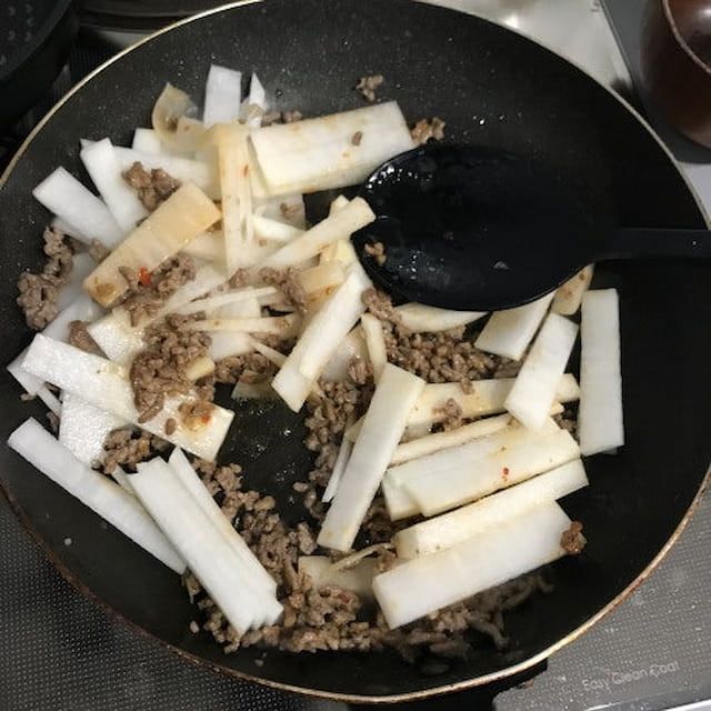 山本ゆりさんの「担々大根（ピリ辛豆乳ゴマみそ大根）」レシピ