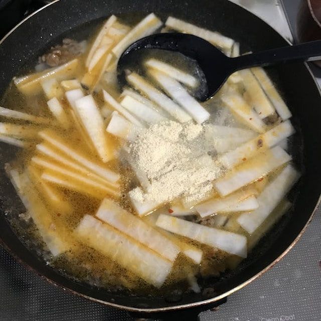 山本ゆりさんの「担々大根（ピリ辛豆乳ゴマみそ大根）」レシピ