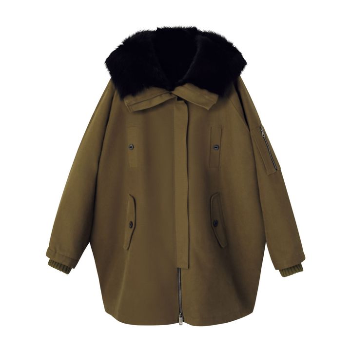 コート ￥1,045,000（予定価格）／DOLCE & GABBANA