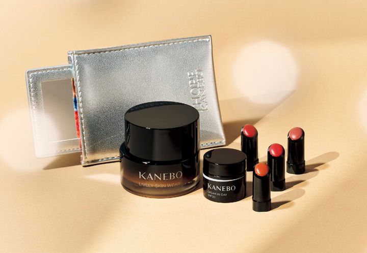 カネボウ 2025年 ホリデー限定品