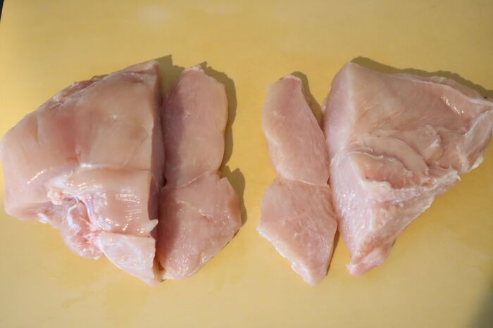 もうパサパサに戻れない！鶏むね肉が驚くほどしっとりする方法。〈幸せテクに注目！〉