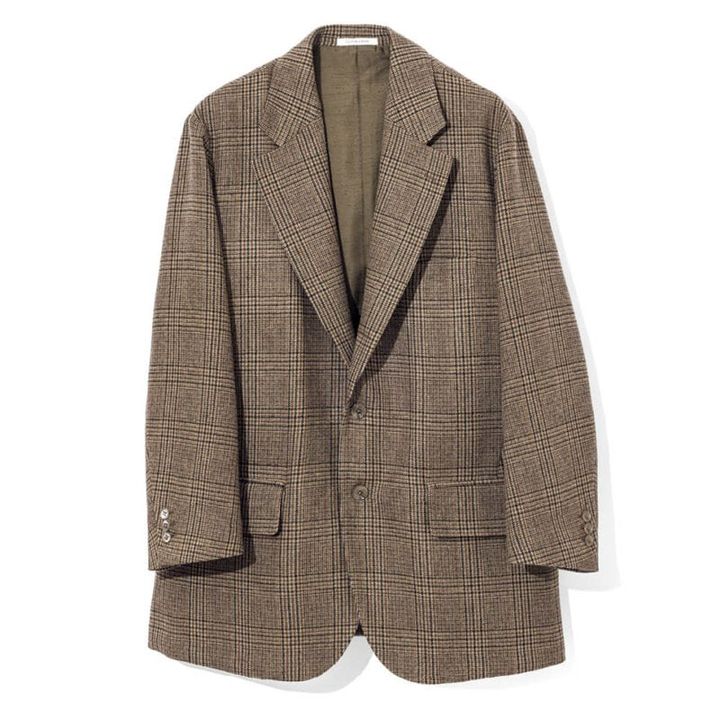 トレンドのブラウンベースにビッグシルエットで洒落感たっぷりの1枚。グレンチェックビッグジャケット7万9200円（クチュール ド アダム／アパルトモン青山店）