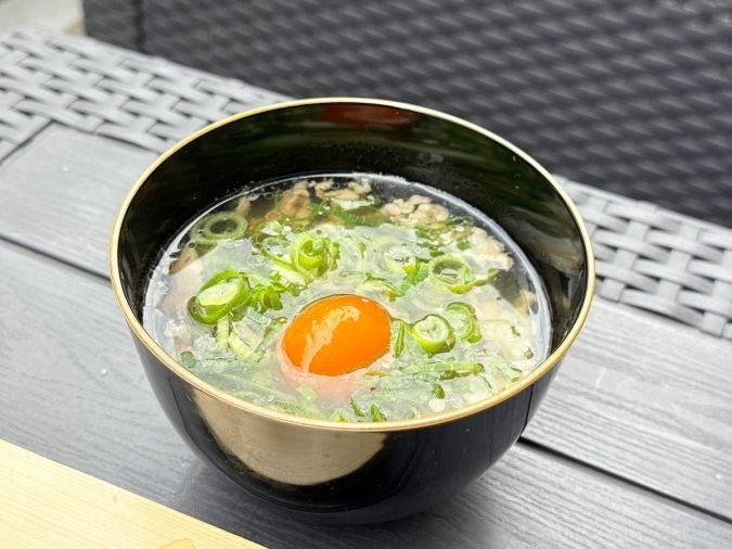 おむすび横丁 肉吸い 卵黄トッピング