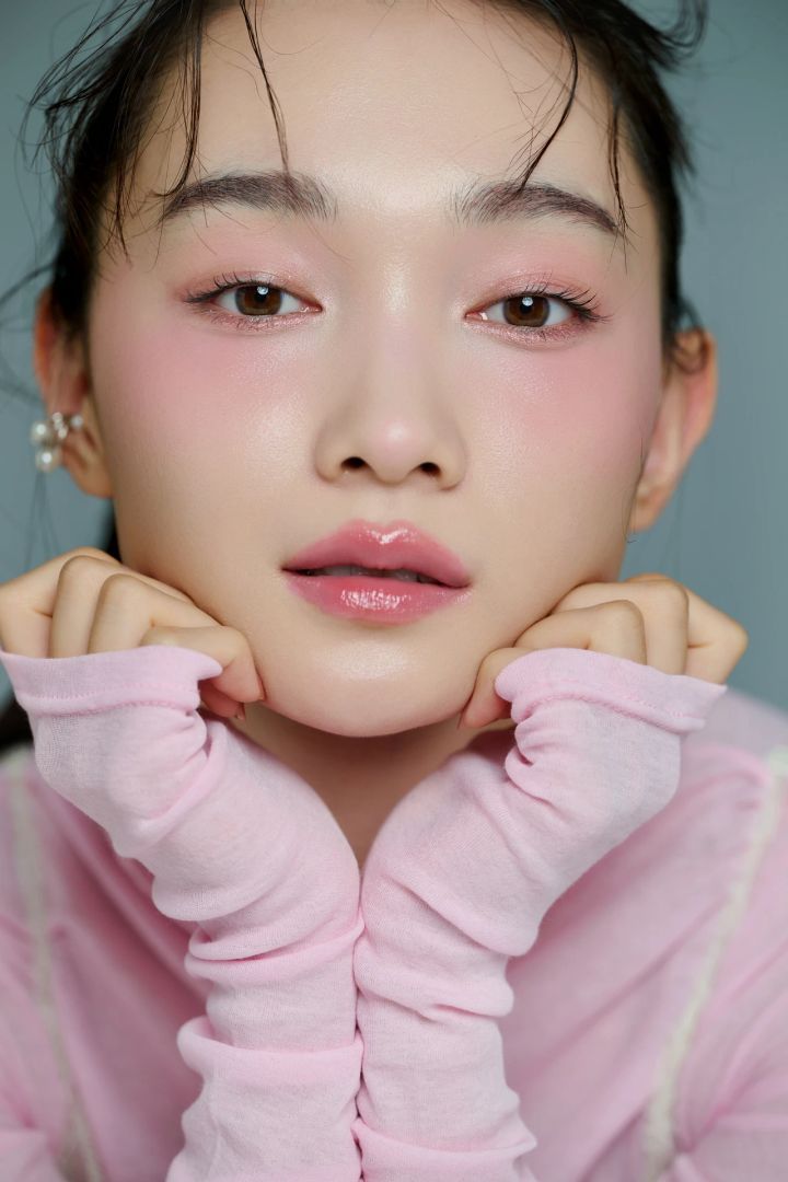 新野尾七奈 プチプラコスメ ピンクメイク 福岡玲衣