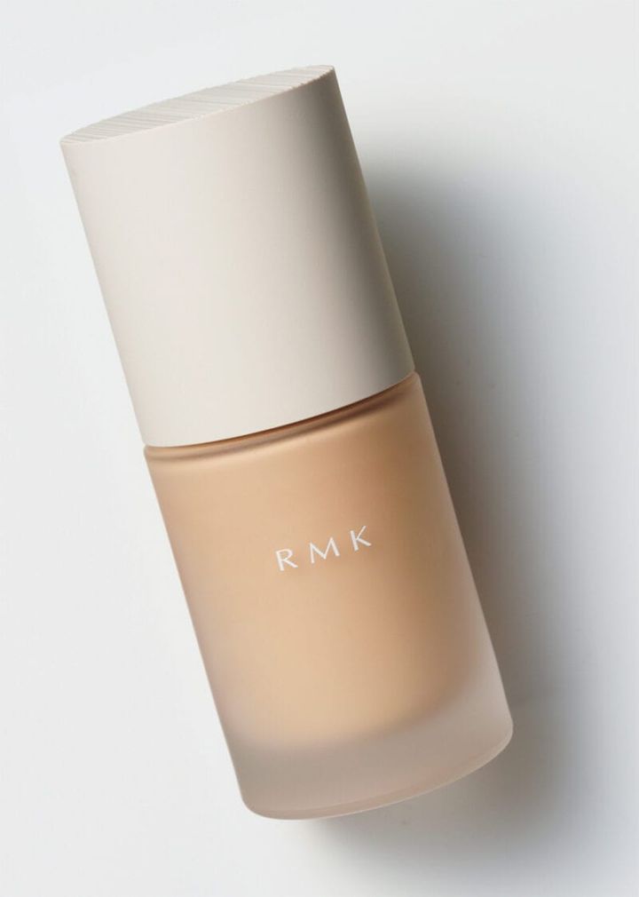 RMK リクイドファンデーション フローレスカバレッジ プラス SPF22･PA++ 全9色 ￥6,600／RMK Division