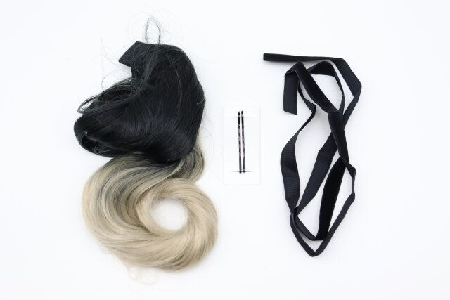ダイソーのヘアエクステ（リボンタイプ、ウェーブ、ベージュカラー系）のセット内容