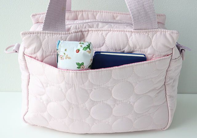 ちいかわキルティングバッグ背面ポケット